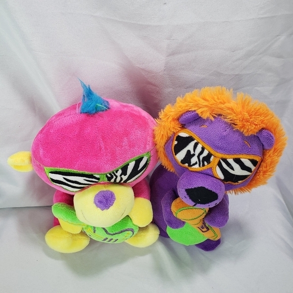Neon Rainbow Rockin Monkey & Neon Purple Rockin Lion Plush Set Black Light Fun - Picture 4 of 11